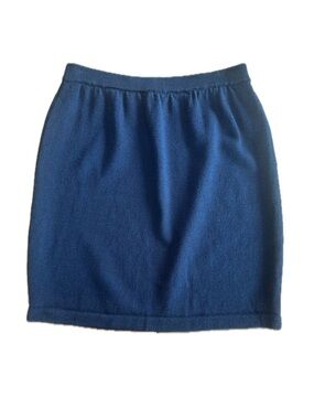 Vintage St John Basics Collection Classic Navy Knit 20” Skirt Size 6